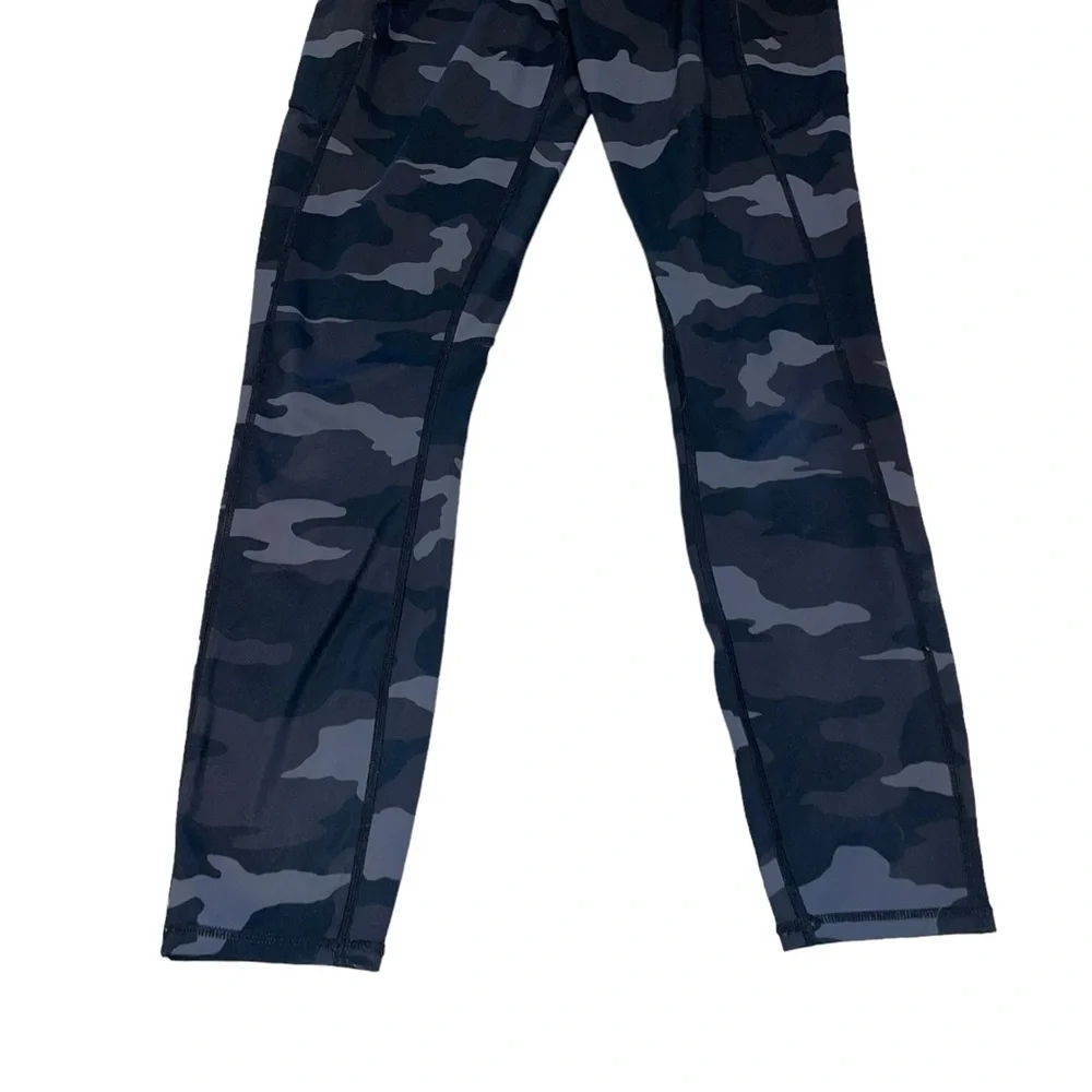 ATHLETA Women’s Gray Camo Print Leggings w/ Pockets Size Small